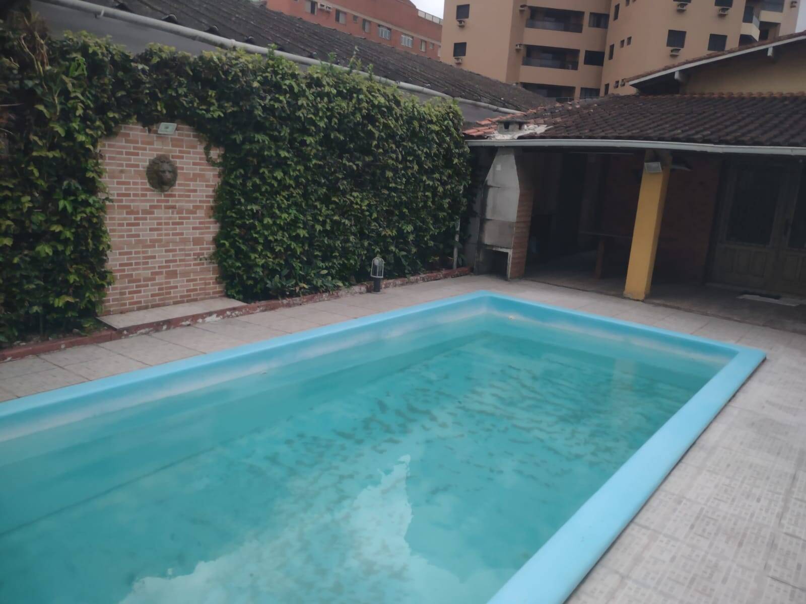 Casa à venda e aluguel com 4 quartos, 210m² - Foto 4