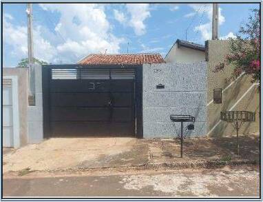 Casa à venda com 2 quartos, 67m² - Foto 2