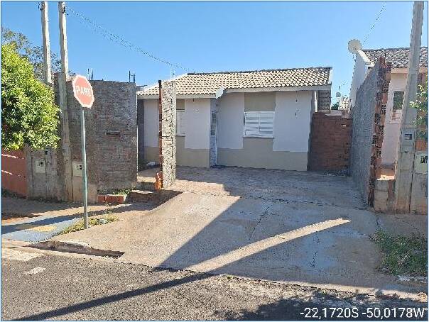 Casa à venda com 2 quartos, 45m² - Foto 2