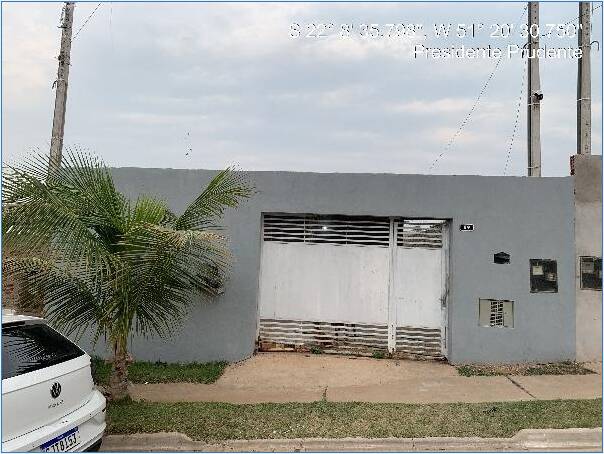 Casa à venda com 2 quartos, 65m² - Foto 2