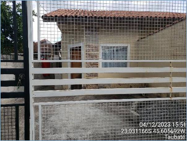 Casa à venda com 2 quartos, 60m² - Foto 1