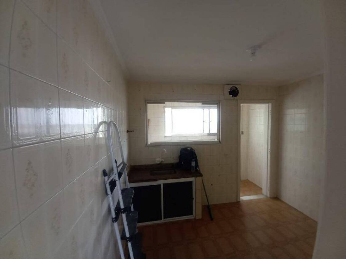 Apartamento à venda com 2 quartos, 71m² - Foto 2