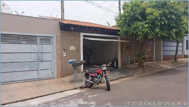 Casa à venda com 2 quartos, 59m² - Foto 1