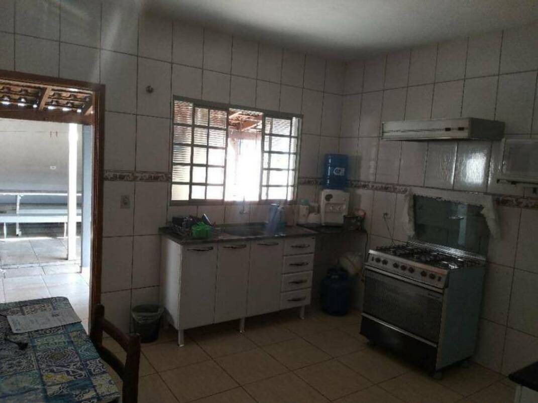 Casa à venda com 3 quartos, 160m² - Foto 3