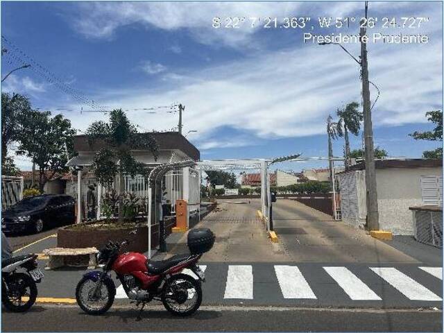 #8330 - Casa para Venda em Presidente Prudente - SP - 2